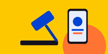 Illustratie van een rechtershamer naast een smartphone
